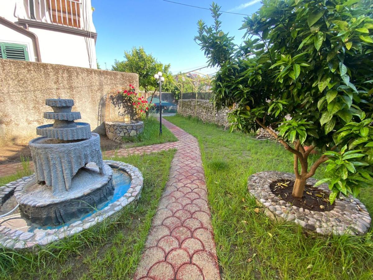 Gather Inn Guest House Shkodër 외부 사진